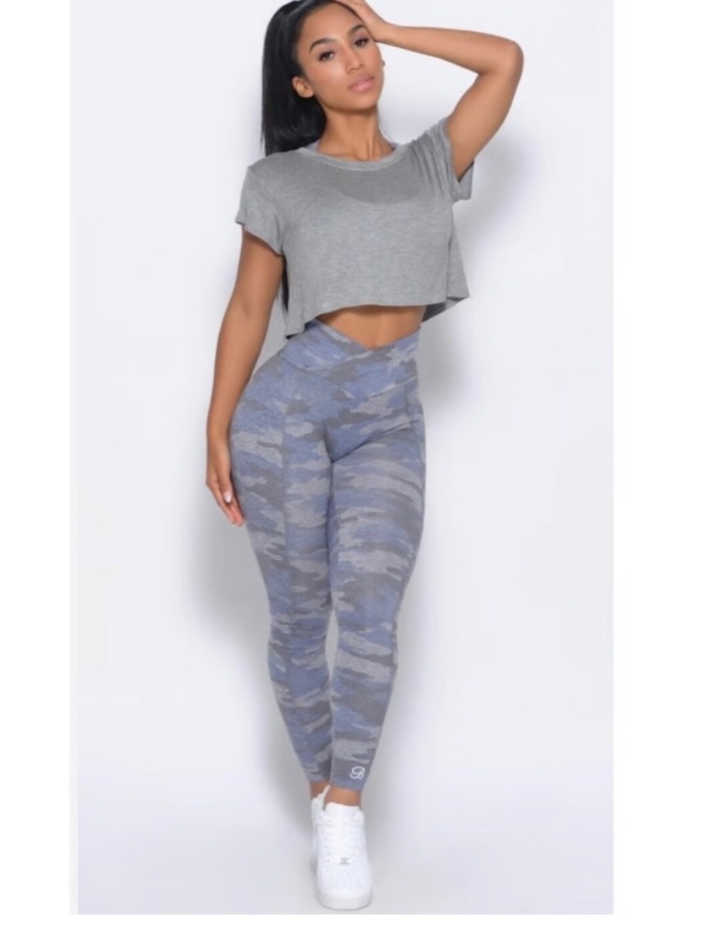 Bombshell Sportswear Blue Gray Camo Cross Waist Scrunch Leggings Large